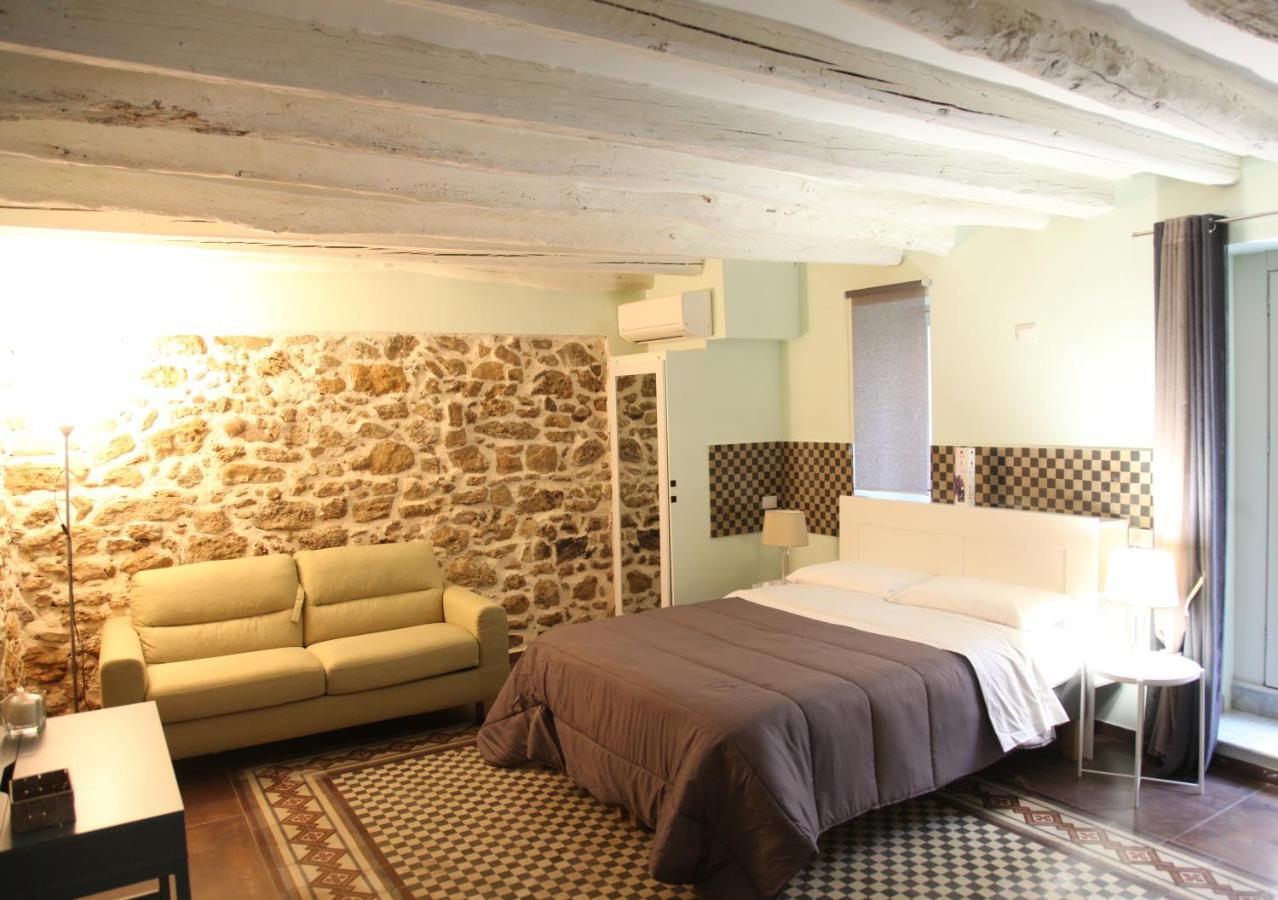 Chiarastella Rooms Villafrati Bagian luar foto