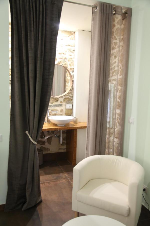 Chiarastella Rooms Villafrati Bagian luar foto